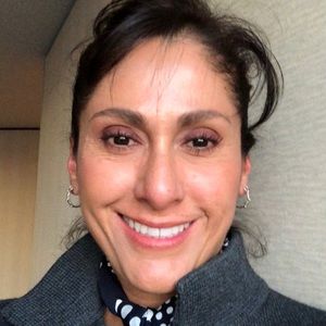 Meet your Posher, Adelina